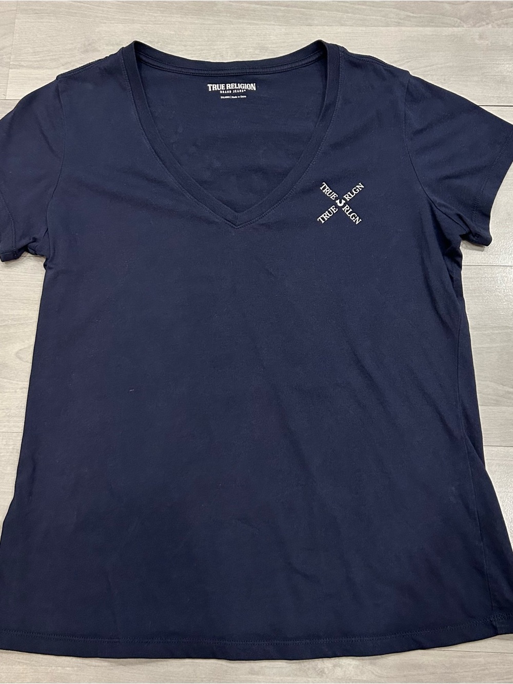 True Religion Womens V Neck T Shirt Navy Blue Logo Graphic Tee Size 2XL